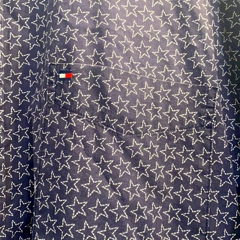 Men’s Tommy Hilfiger Blue with White Stars Button Down Size XL
